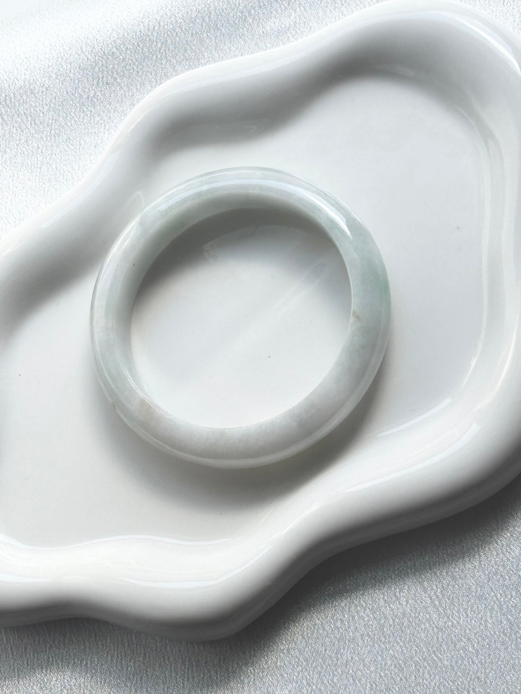 56 mm white w/green