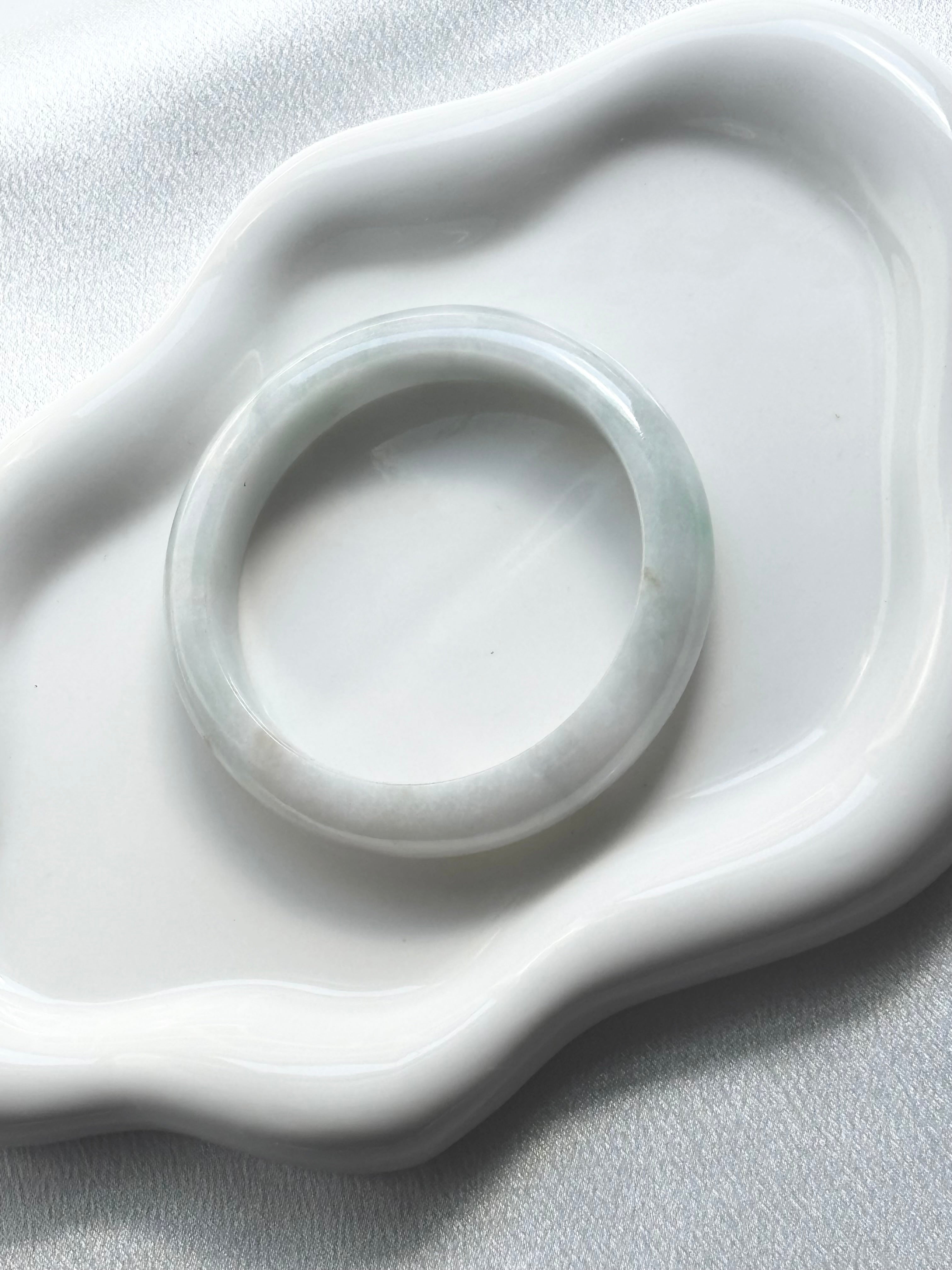 56 mm white w/green
