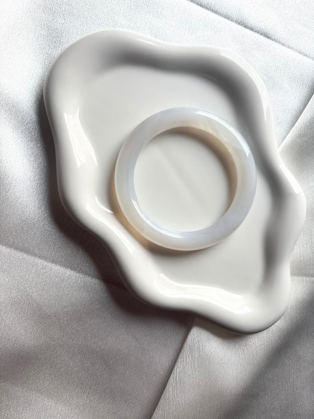 58 mm Agate Bangle