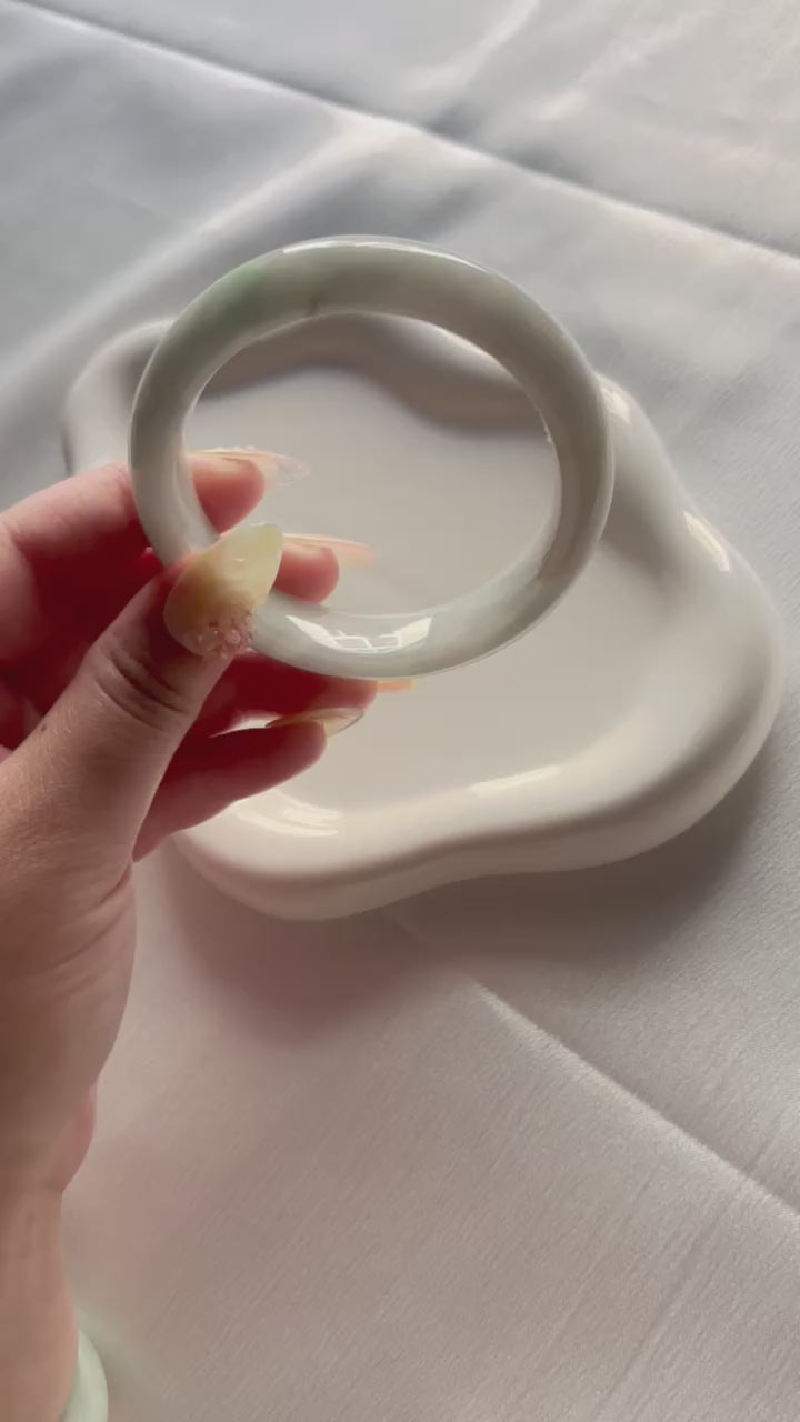 57 mm white w/green